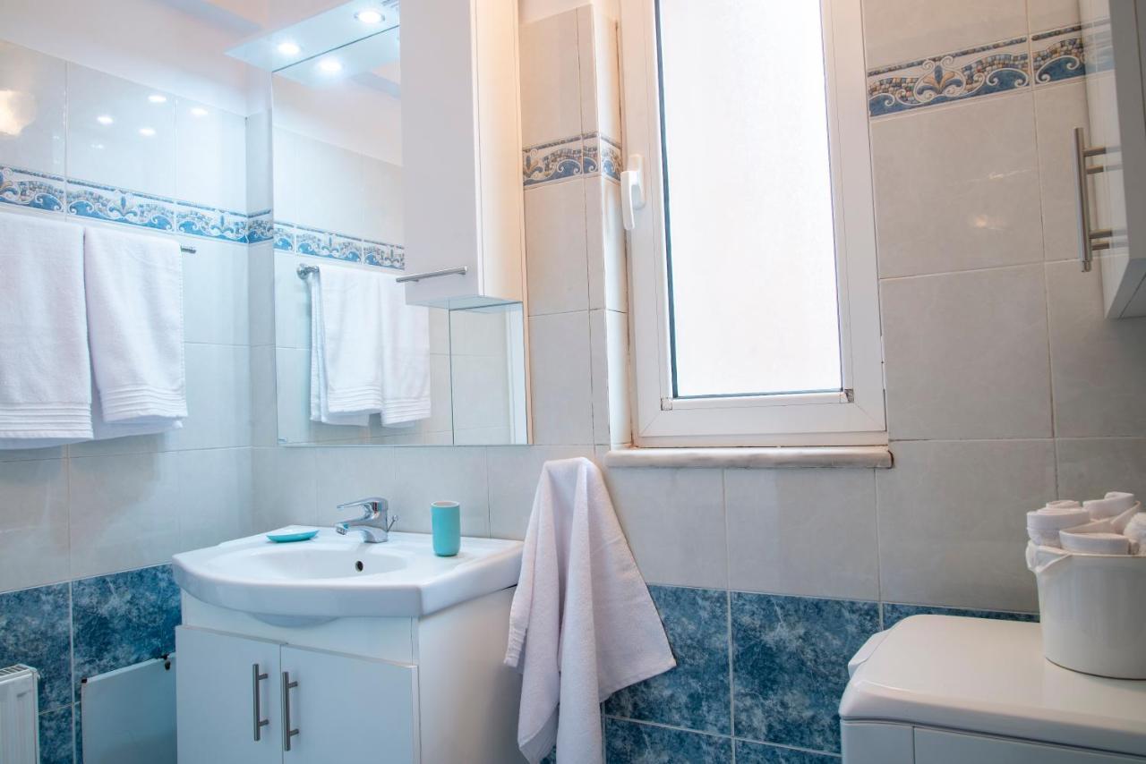 Cozy Beach Home Near Pristine Sea W/ Free Netflix Néa Mákri 외부 사진